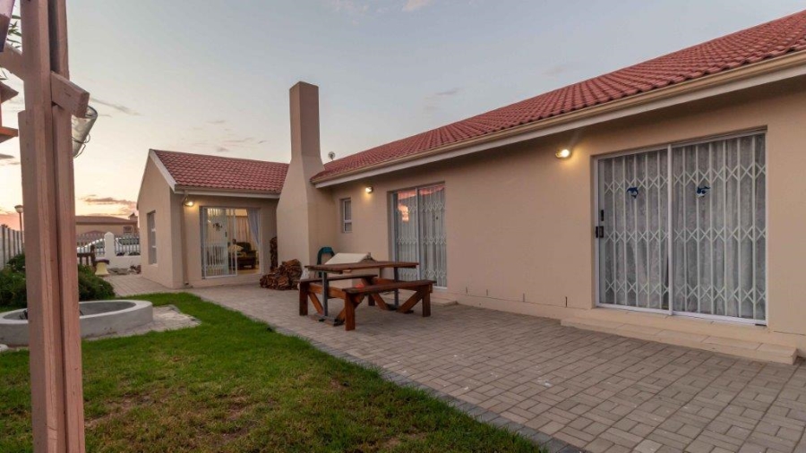 3 Bedroom Property for Sale in Port Owen Western Cape